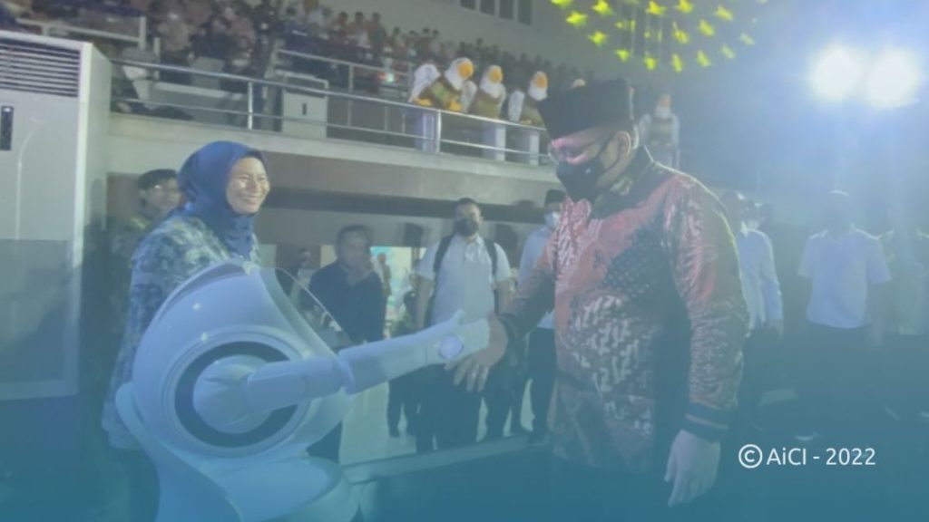 Robot AiCI Jadi Pusat Perhatian Saat Pembukaan KSM Oleh Menag
