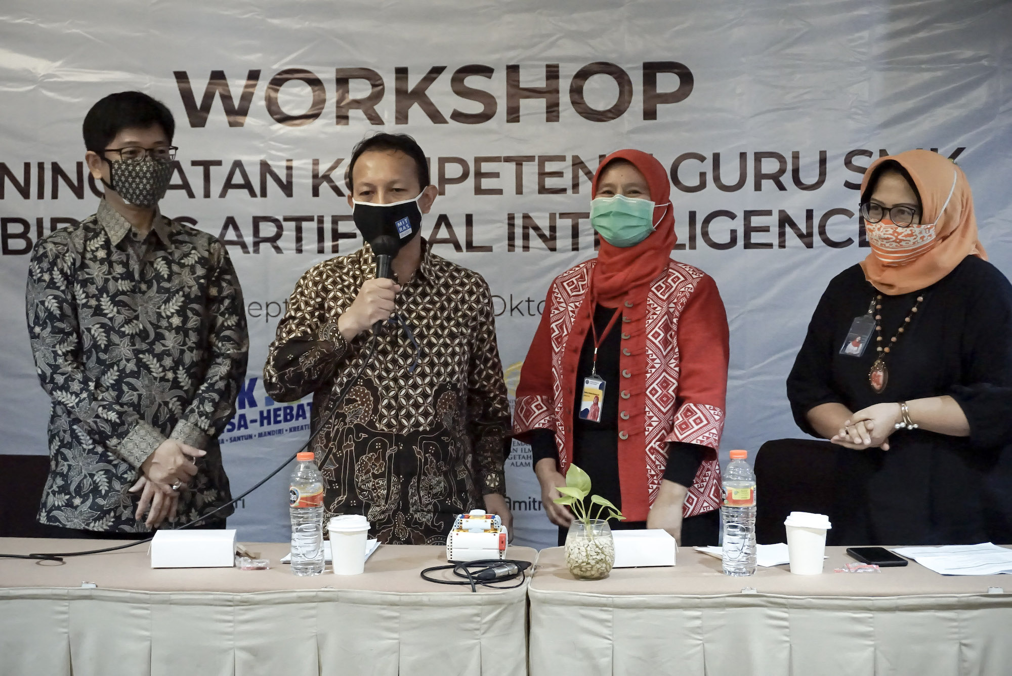 Workshop Kemendikbud   Workshop yang diselenggarakan atas kerjasama AiCI dengan Direktorat Kemitraan dan Penyelarasan Dunia Usaha dan Dunia Industri